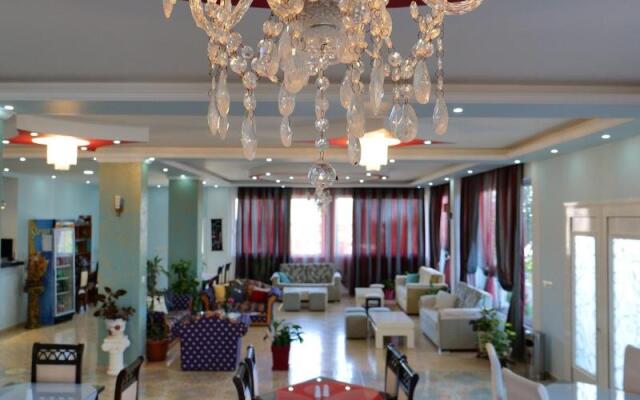 Divo Palace Hotel