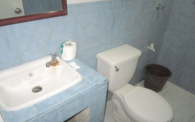 Iloilo Budget Inn - Valeria