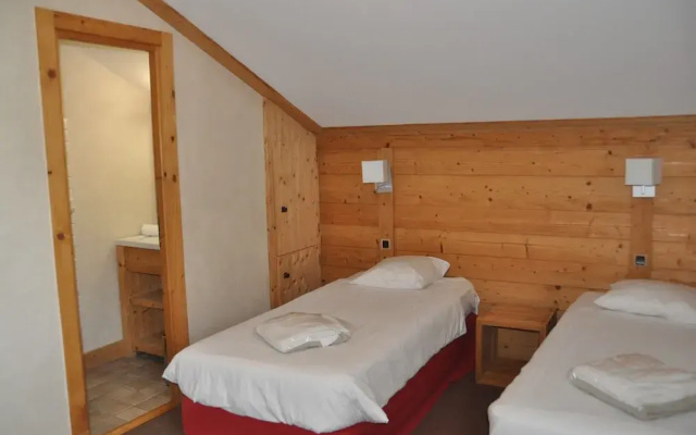 Getaway for 10 Near Slopes