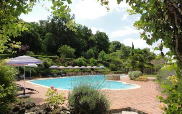 Chambres dHôtes de Charme du Château de Missandre