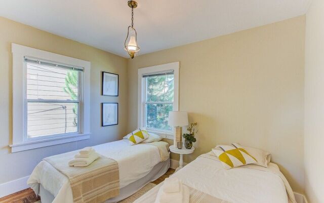 Woolsey Street - 2 Br Home