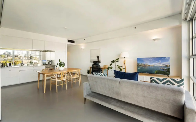 Sun Drenched Apartment in Darlinghurst – Guest Rooms – Sydney