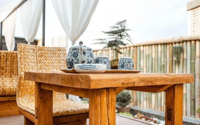 Yunfuli Yinsu Du Fu Thatched Cottage Business and Leisure B&B