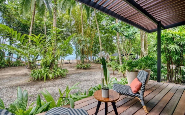 aWà Beach Hotel