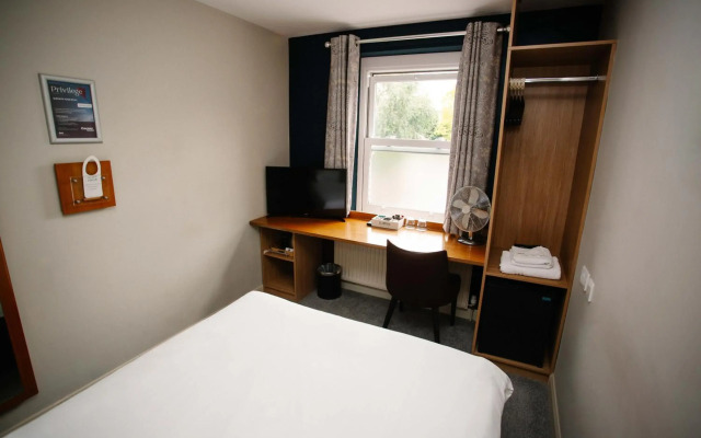Corner House Hotel