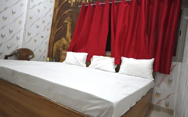 Goroomgo Bhagwaan Das Varanasi