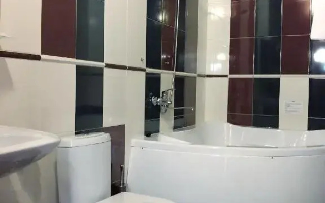 Parallel Hotel