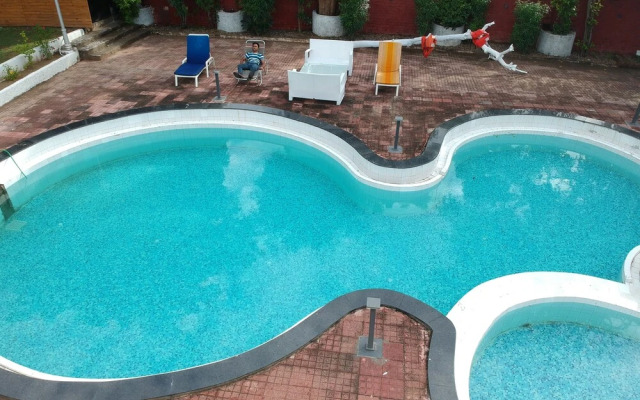 Casa Blanca Resort