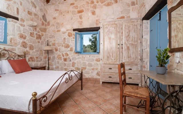 Strofilia Stone Residences