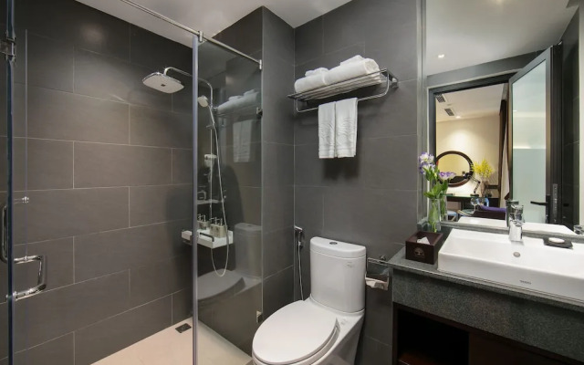 Commencer Hotel