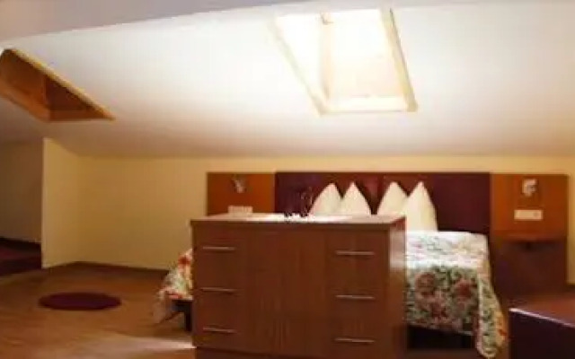 Mountain Motel