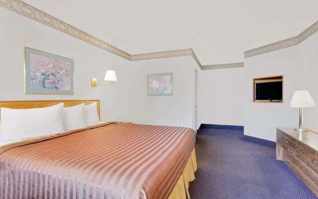 Travelodge by Wyndham Page, View of Lake Powell