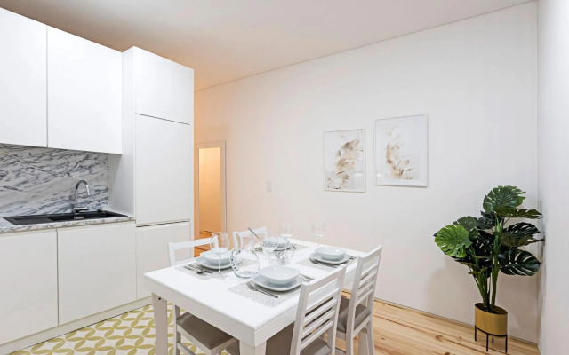 Lóios 1BR Flat Downtown by LovelyStay