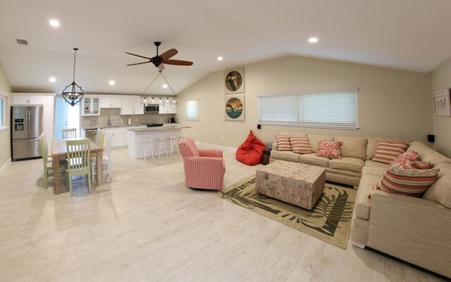 AMI Beach Home Apartment 4