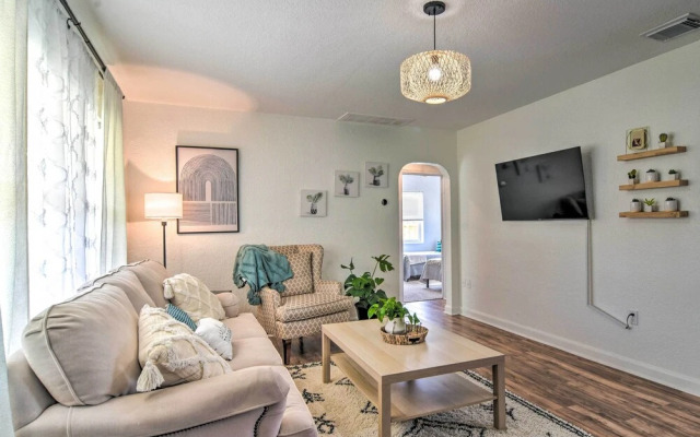 Family-friendly Clearwater Home w/ Game Room!