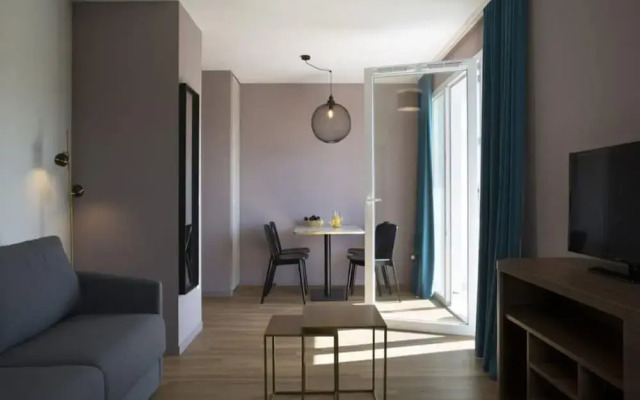 Apartment With spa in Chatel-guyon