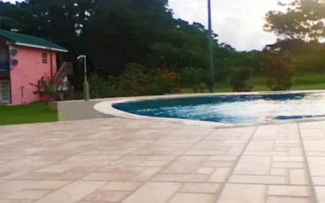 Canoe Bay Beach Resort