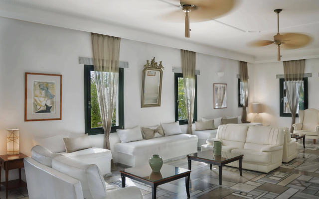 Yria Boutique Hotel & Spa