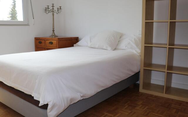 Enticing Holiday Home in Galapagar with Private Terrace