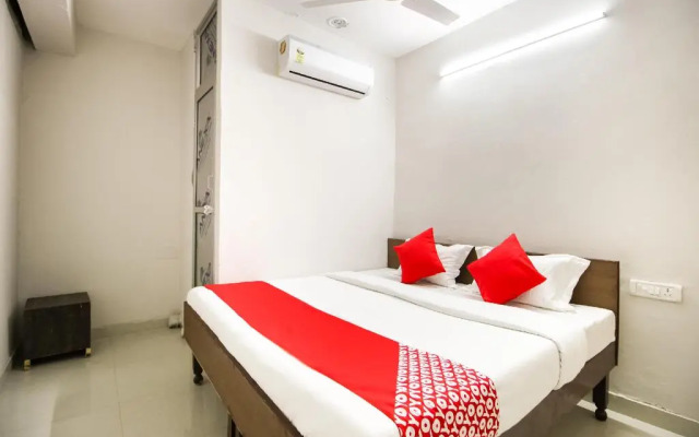 Hotel Joy by by OYO Rooms