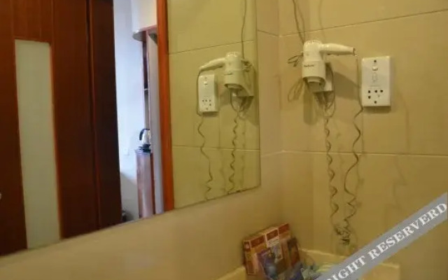 Senhuang Hotel