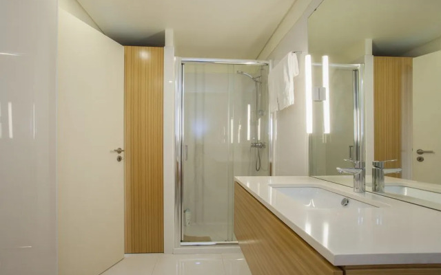 Liiiving In Porto | Downtown View Apartment