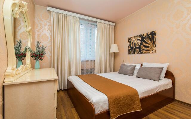 HomeHotel (HomeHotel) on Akimova street 22B