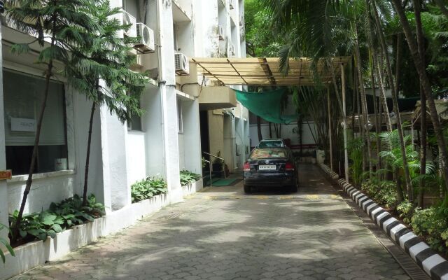 Hotel Balwas International