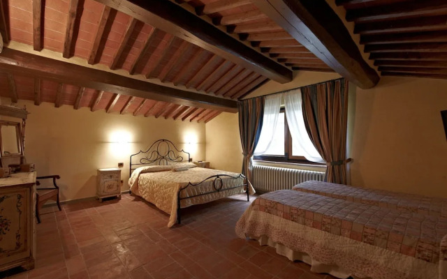 Cottage in Tuscany With Pool & Sauna