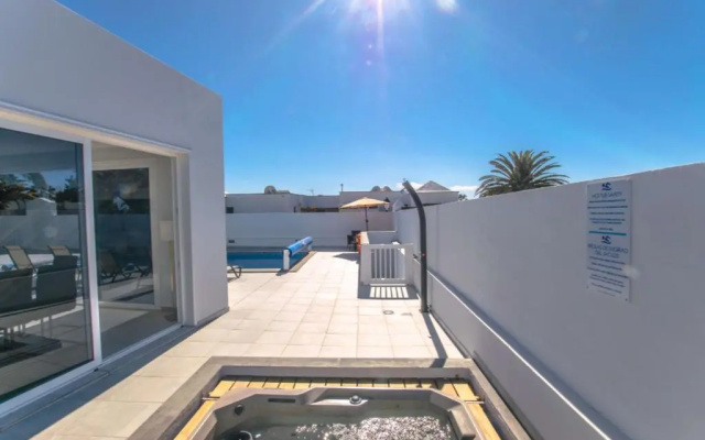 Villa Rossa - Villas Now - LH215 By Villas Now Ltd