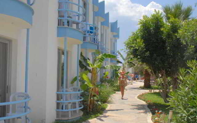 Ladonia Hotels Leo Beach Resort