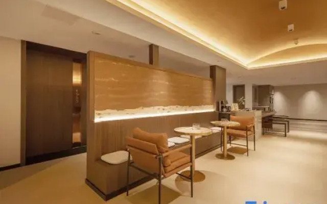 Sanhe Hotel