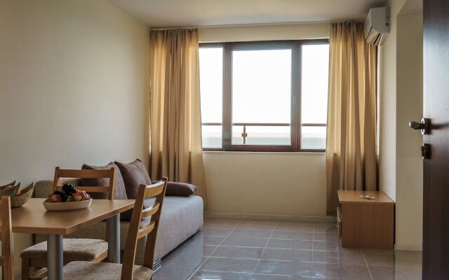 Moreto Seaside Aparthotel