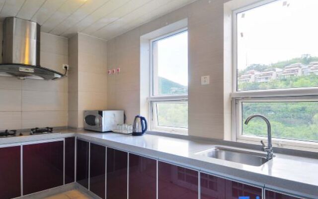 Sanya Zhiaihe Seaview Apartment (Sanya Jinling Seaview Garden Branch)