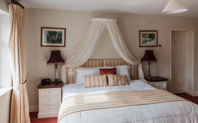 Newlands Country House