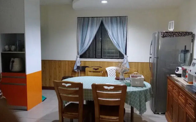 Qin Shui House