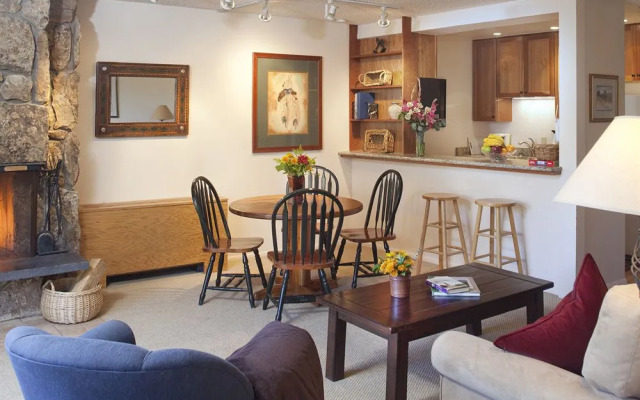 Lichenhearth Condominiums