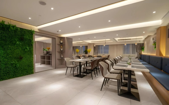 Homeinn Selected Hotel (Zhangzhou Tengfei Road Ancient City)