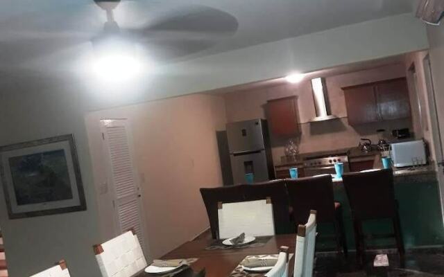 Casa Quetzal Cancun - 4 Br Home