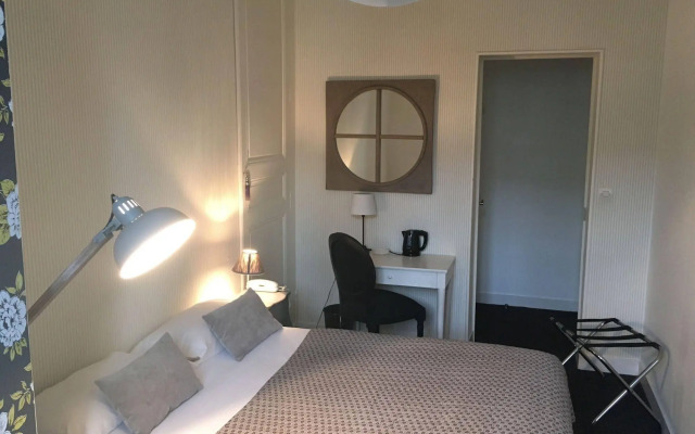 Hotel Val De Loire