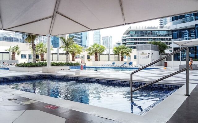 1BR Tranquil Space With Incredible Marina Views!