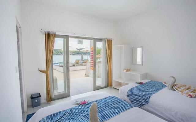 The Waterfront Beach House