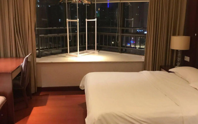 Jingan Ziyuan Apartment