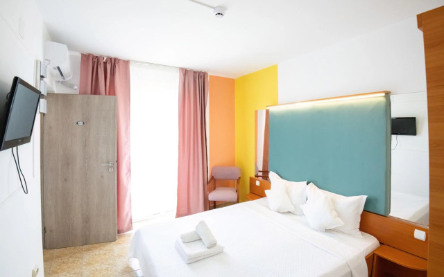Hotel Modern