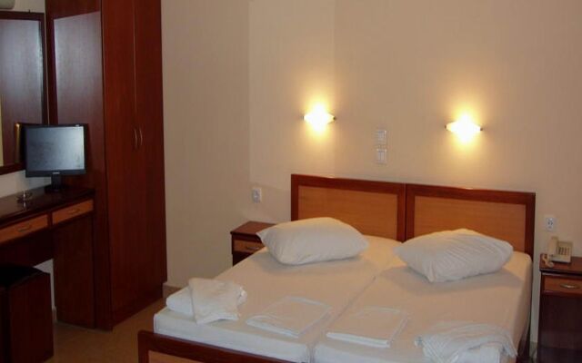 Faros 1 Hotel