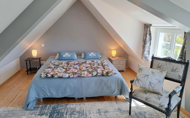 Stone House by Beach in Pont-aven