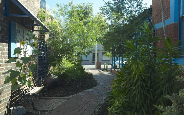 Coolibah Lodge - Hostel