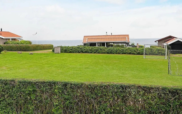 Vibrant Holiday Home in Juelsminde near Sea
