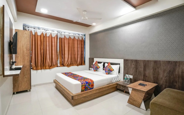 Fabhotel Galaxy I