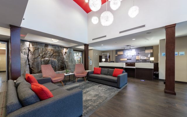 Holiday Inn Express Hotel & Suites Riverport Richmond by IHG